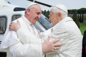 Ratzinger e Bergoglio