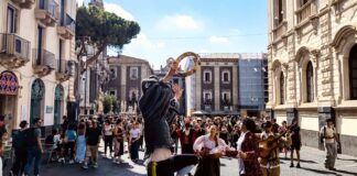 Teatro Stabile di Catania, la stagione comincia prima del sipario: una settimana di teatro vivo attraversa la città